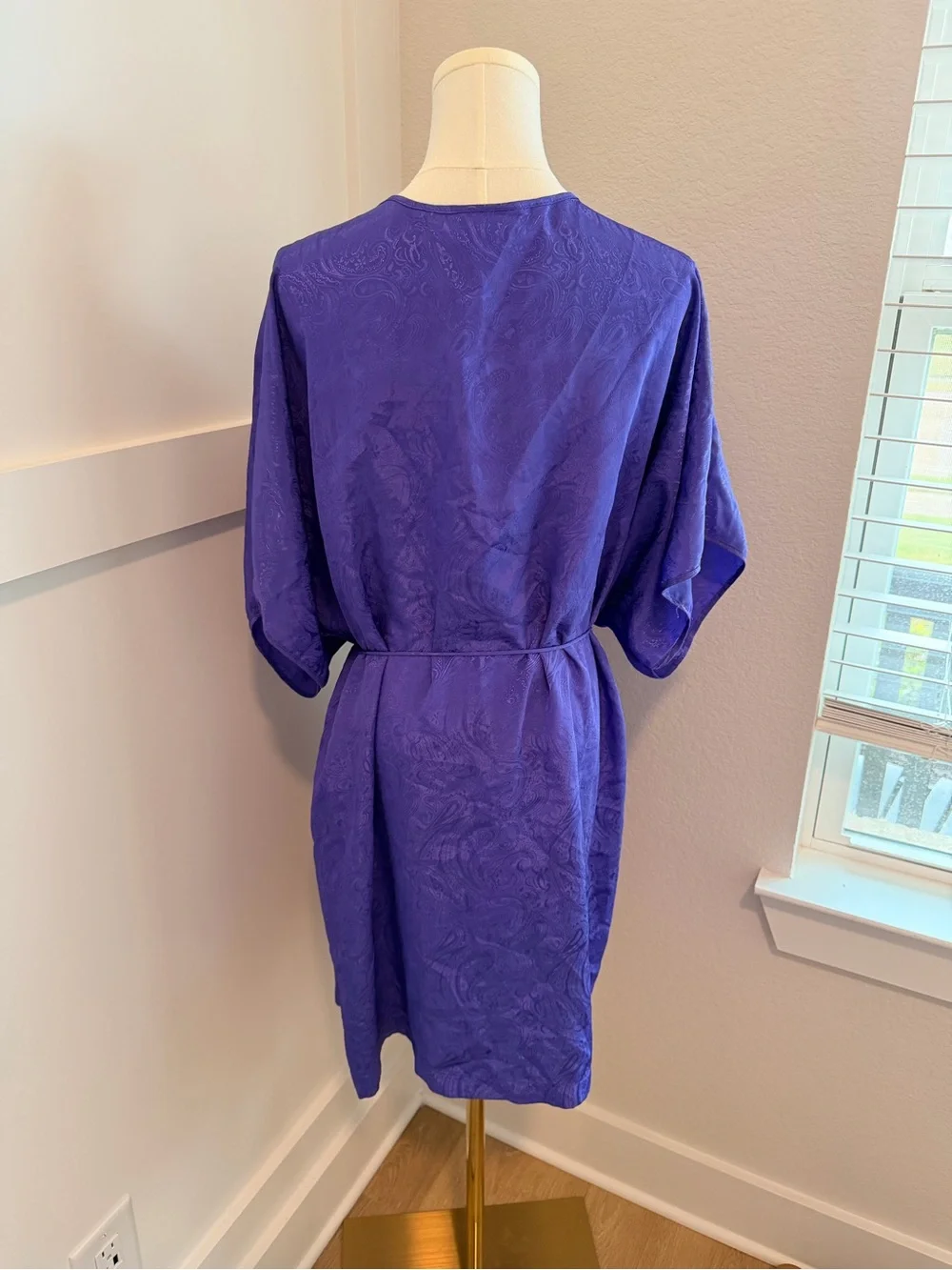 Intimate MOODS Purple Paisley Robe/Cover-Up
